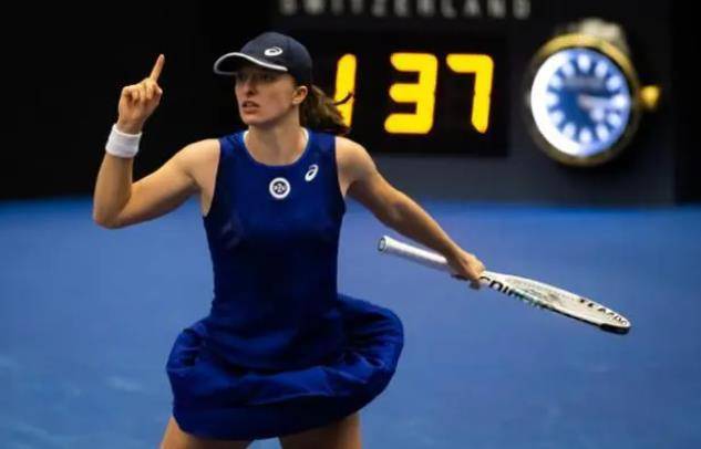 背后既有球 背后既有球