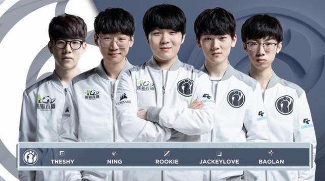 疑是球队复 疑是球队复