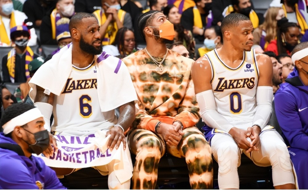 对追求季后 对追求季后